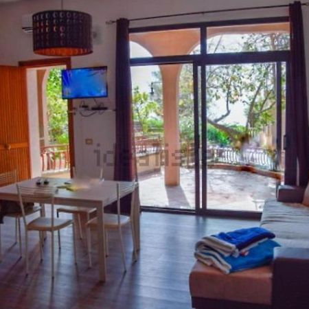 Elegance Apartment Taormina Letojanni Buitenkant foto