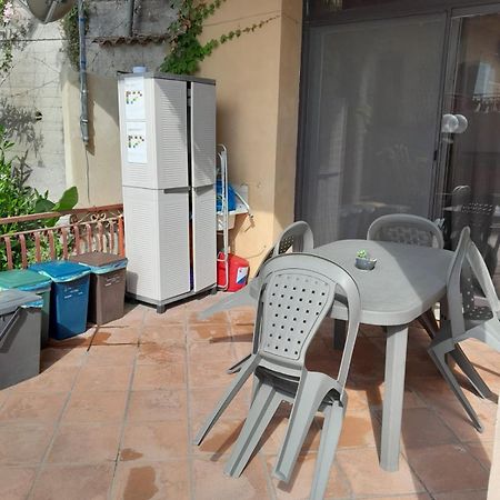 Elegance Apartment Taormina Letojanni Buitenkant foto